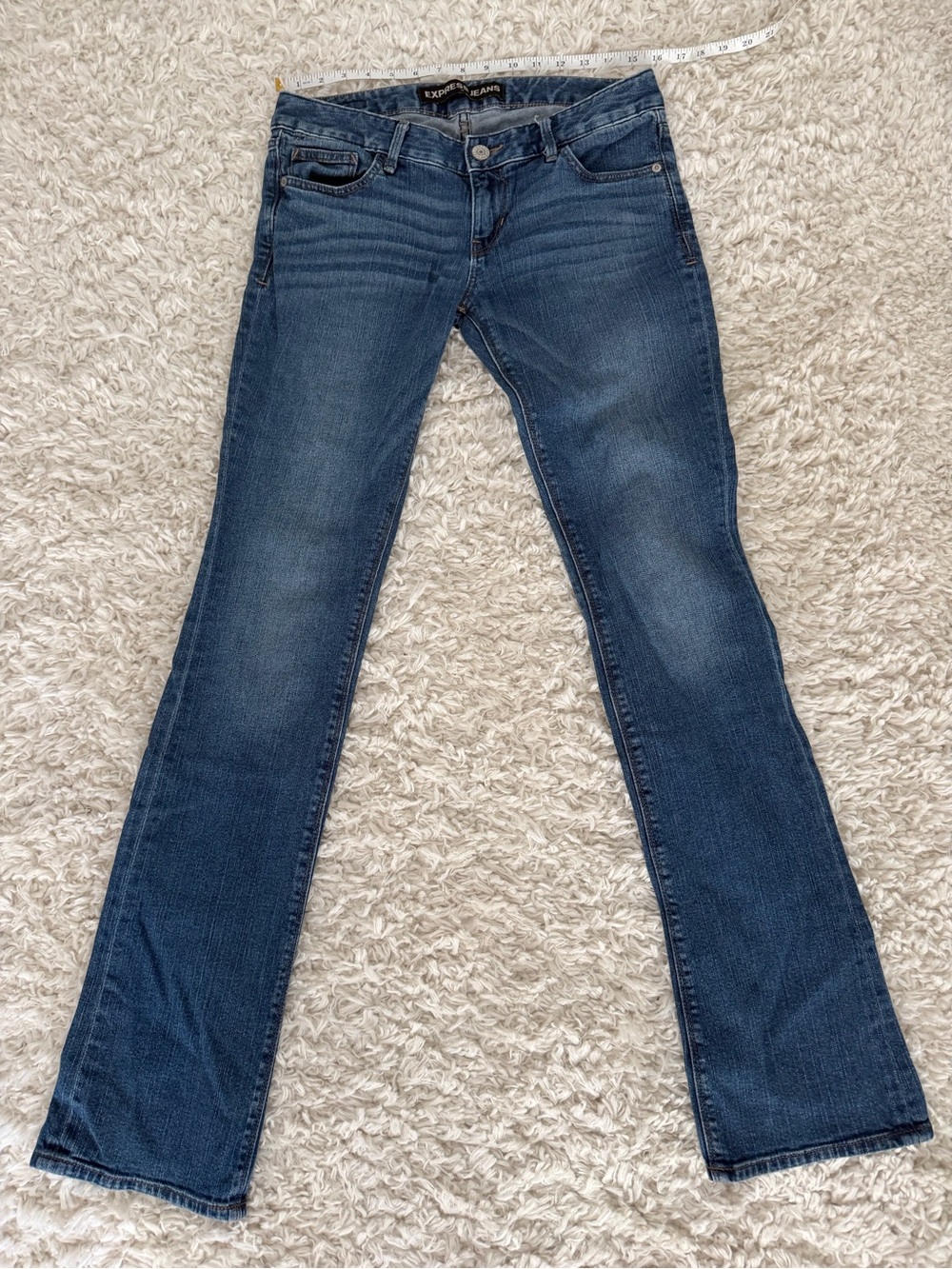 Express Dark Blue Flare Jeans - Express lo
